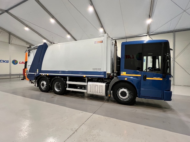 Mercedes Econic 2630 6×2 Refuse Bin Lorry