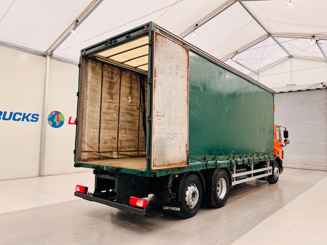 DAF CF75 310 6×2 Rear Lift Day Cab Curtainsider