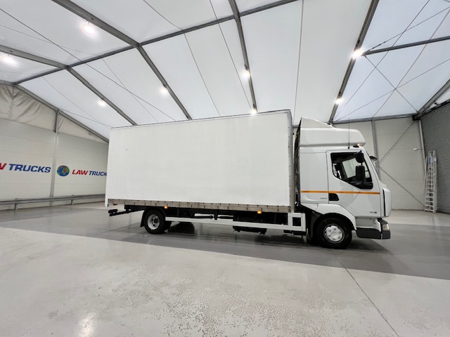 Renault Midlum 190 Sleeper Cab Box Van