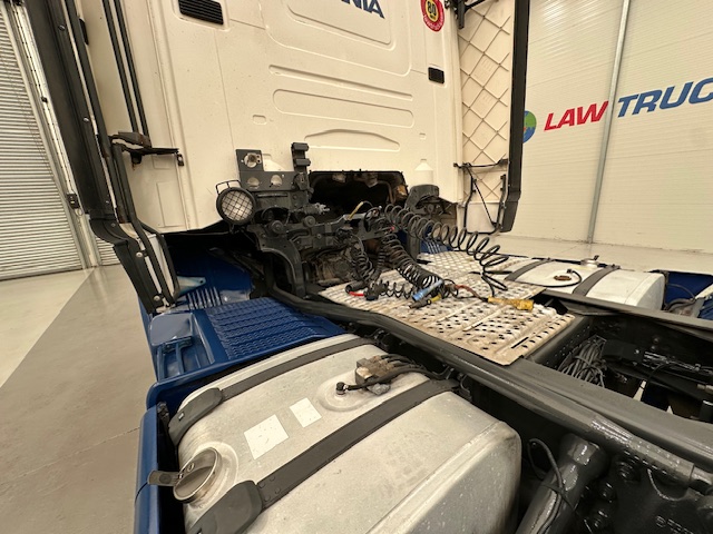 Scania R480 6×2 Midlift Tractor Unit Manual