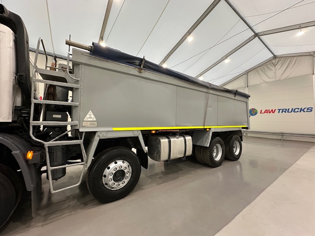 Foden Alpha 380 8×4 Day Cab Steel Tipper