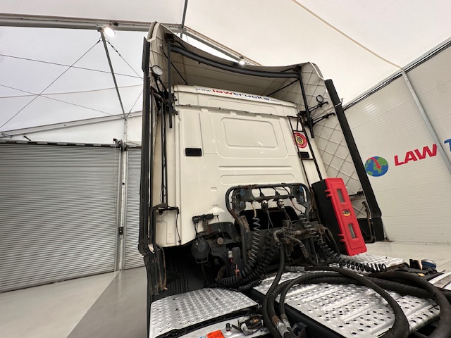 Scania R450 6×2 Rear Lift Highline Tractor Unit PTO