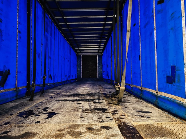 SDC Tri Axle Curtainsider Trailer
