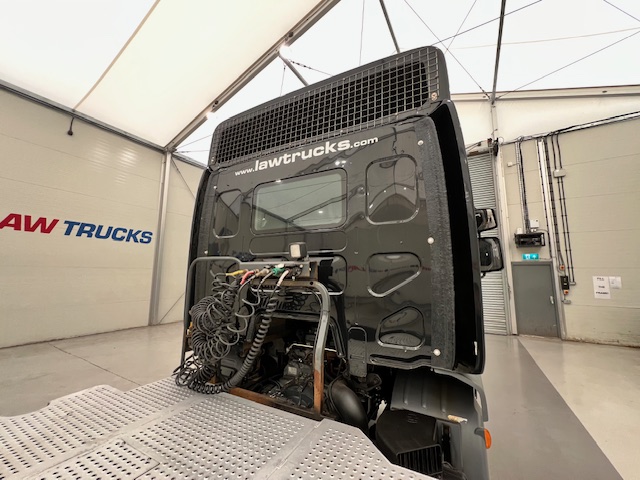 DAF LF 260 4×2 Rest Cab Tractor Unit