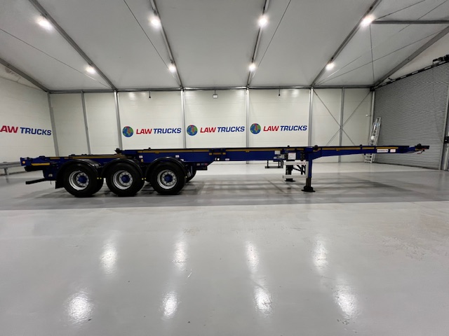 Dennison Tri Axle Sliding Skeletal Trailer BPW