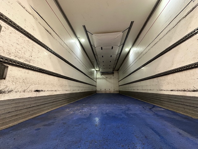 Scania P250 4×2 Sleeper Cab Fridge Box