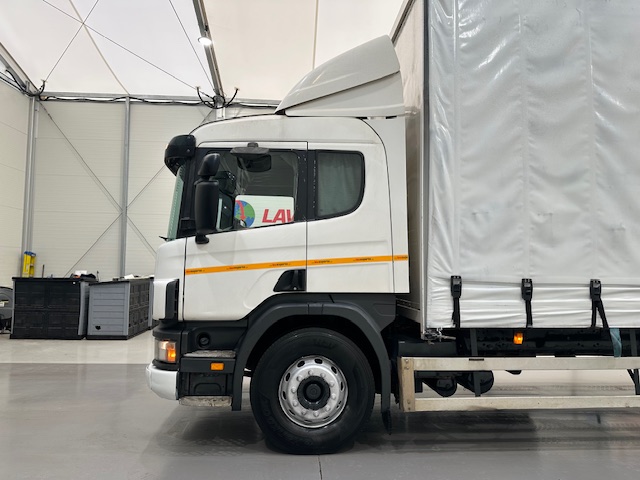 Scania P94 230 Sleeper Cab Curtainsider