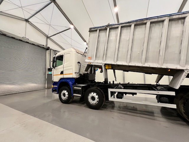 Scania R410 8×4 Sleeper Cab Bulk Tipper