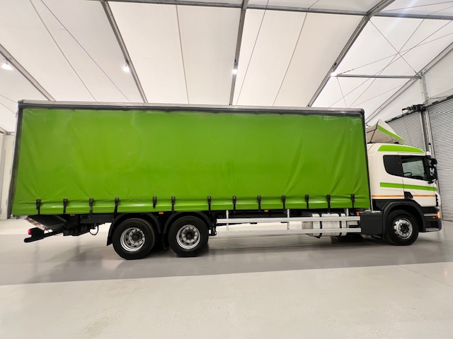Scania P280 6×2 10 Tyre Rear Lift Curtainsider