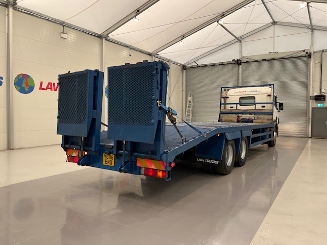 Scania 114 340 6×2 Sleeper Cab Beavertail