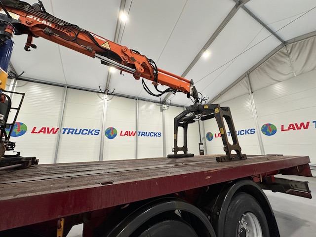 Montracon Tri Axle Flatbed Brick Grab Trailer