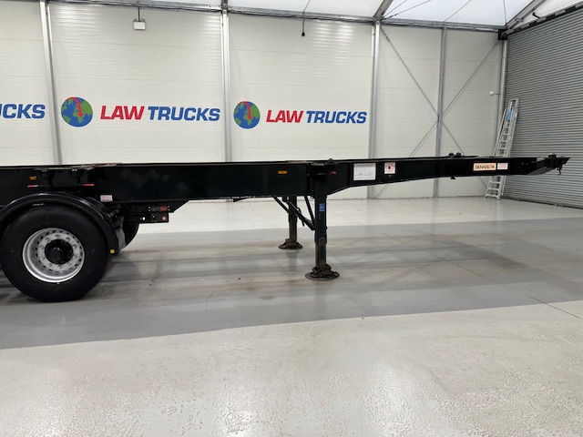 Dennison Tri Axle Sliding Skeletal Trailer BPW