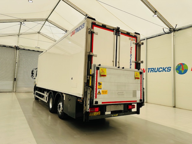 DAF CF 290 6×2 Rear Steer Fridge Box