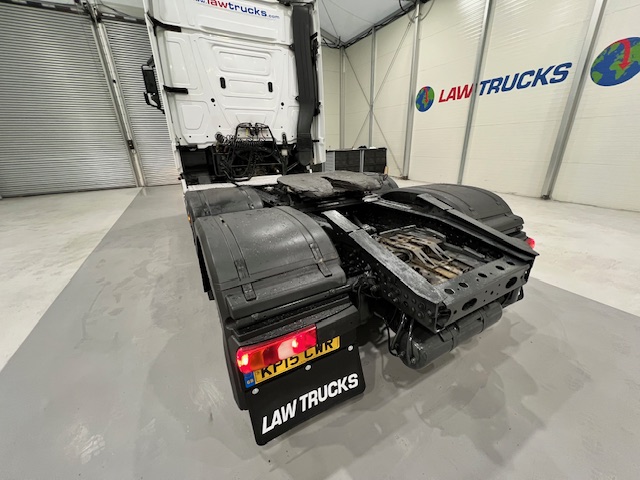 Mercedes Actros 2545 6×2 Midlift Tractor Unit