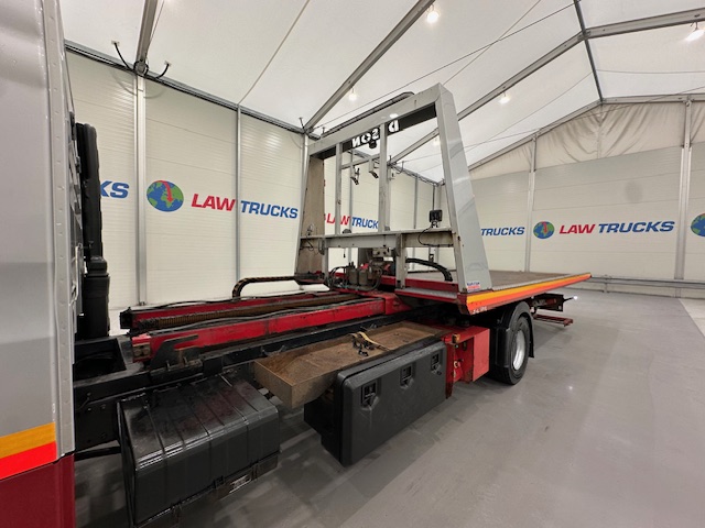 MAN TGL 12.220 Crew Cab Tilt and Slide