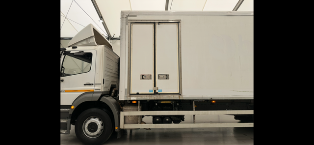Mercedes Axor 1824 Day Cab Box Van