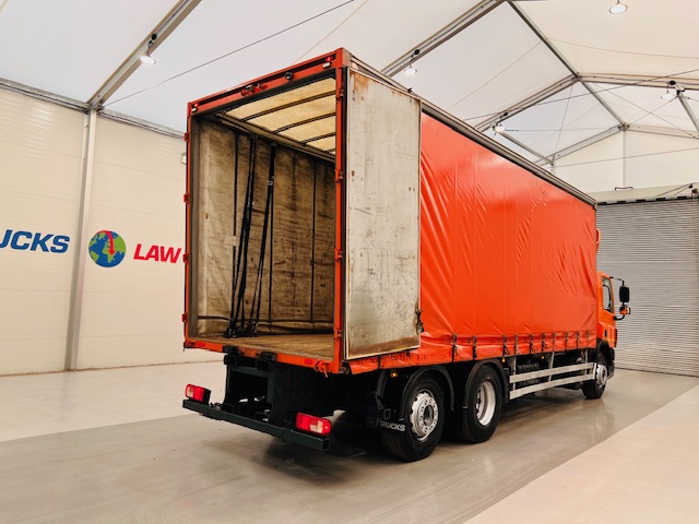 DAF CF75 310 6×2 Rear Lift Day Cab Curtainsider