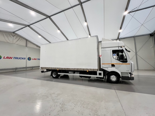Renault Midlum 190 Sleeper Cab Box Van