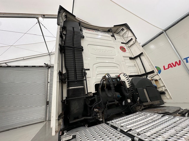 Volvo FH 500 6×2 Midlift Tractor Unit