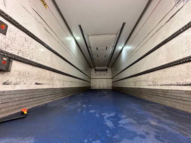 Scania P250 4×2 Sleeper Cab Fridge Box