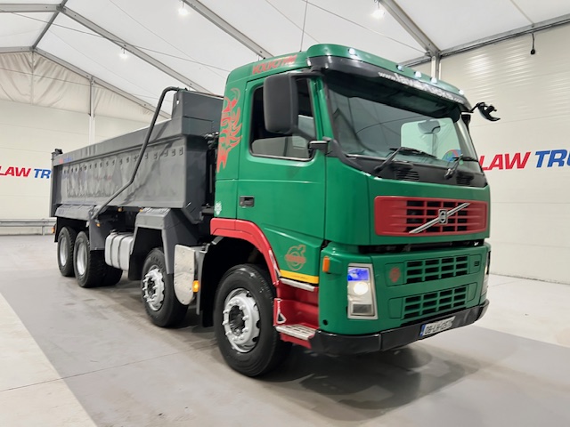 Volvo FM 400 8×4 Day Cab Tipper