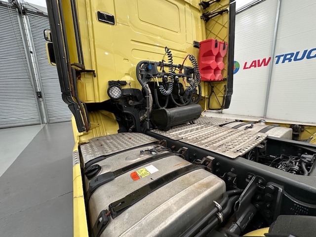 Scania R450 6×2 Midlift Topline Tractor Unit