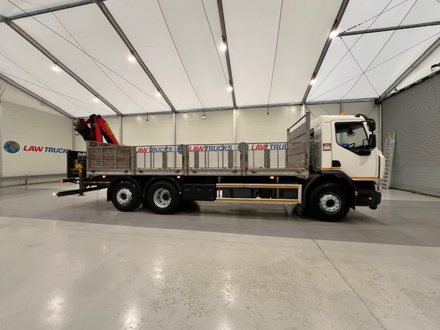 Renault C320 6×2 Day Cab Dropside with Crane