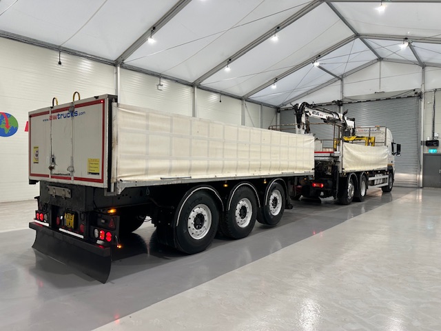 Volvo FM 450 Dropside Brick Grab Drawbar