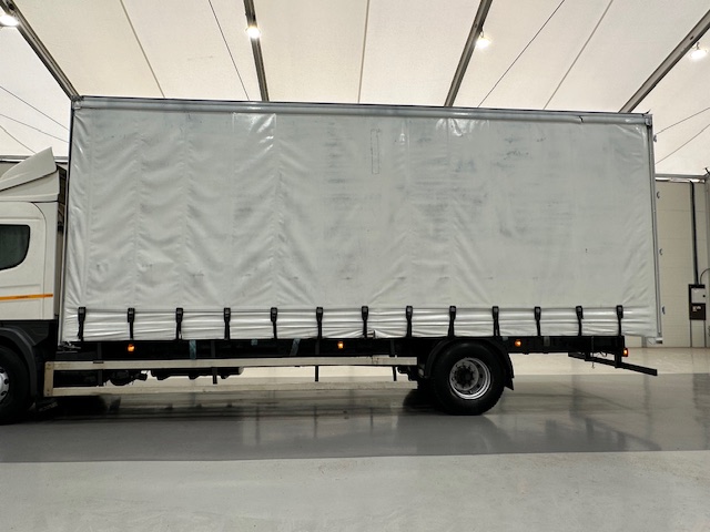 Scania P94 230 Sleeper Cab Curtainsider