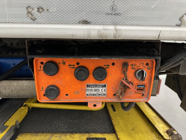 Scania P250 4×2 Sleeper Cab Fridge Box