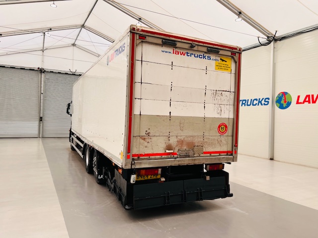 Iveco Stralis 310 AT Euro 6 6×2 Box Van