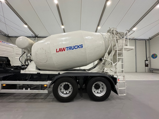 Volvo FM 330 6×4 Day Cab Cement Mixer