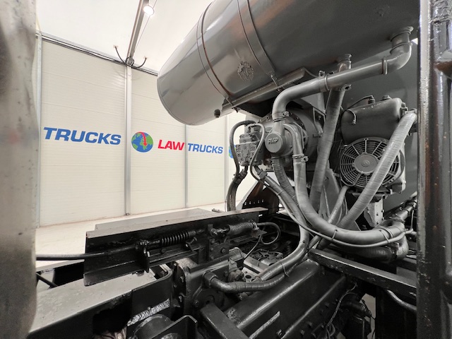 Hino 700 3241 8×4 Cement Mixer