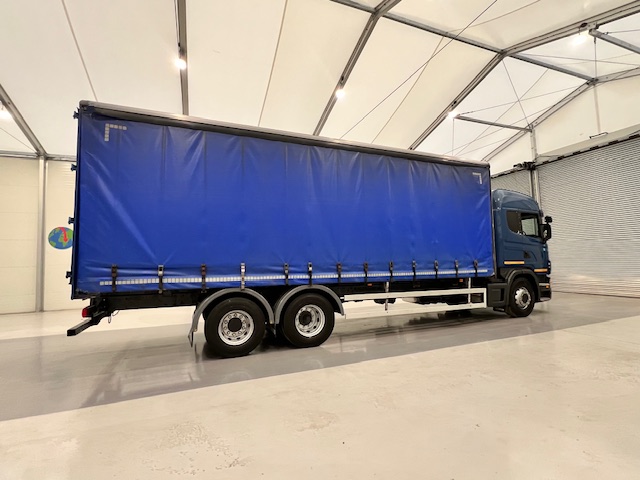 Scania G440 6×2 10 Tyre Sleeper Cab Curtainsider