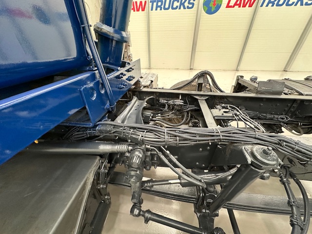 Scania P370 8×4 Sleeper Cab Tipper Manual