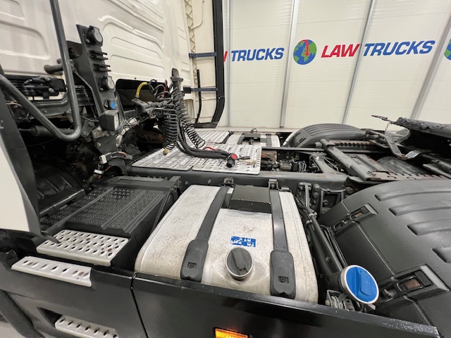 Scania R450 6×2 Midlift Tractor Unit