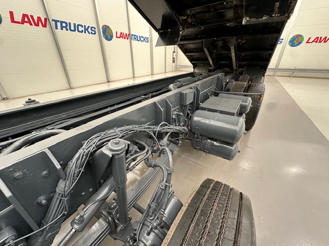 Scania P400 8×4 Day Cab Bulk Tipper Manual