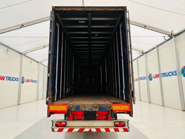 Montracon Tri Axle Curtainsider Trailer