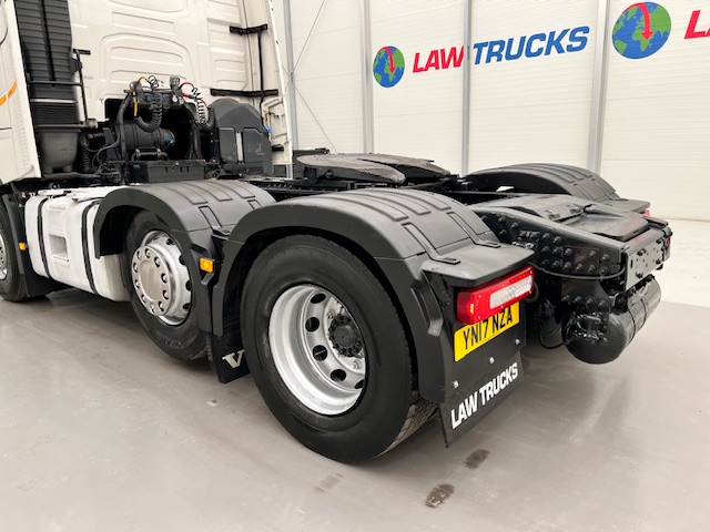 Volvo FH 500 6×2 Sleeper Cab Midlift Tractor Unit
