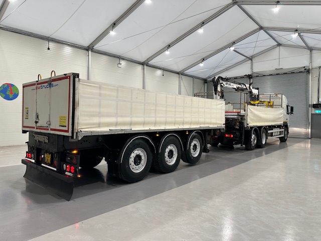 Volvo FM 450 Dropside Brick Grab Drawbar