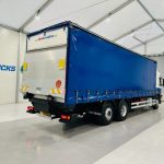 Volvo FM 300 6×2 Sleeper Cab Curtainsider - thumbnail