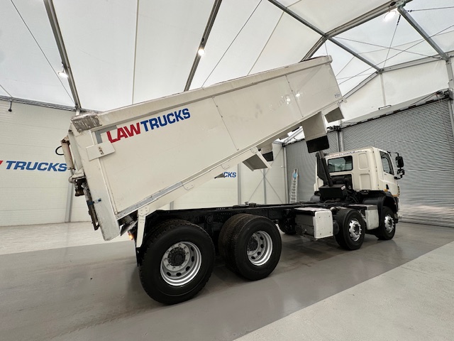 DAF CF 370 8×4 Day Cab Tipper
