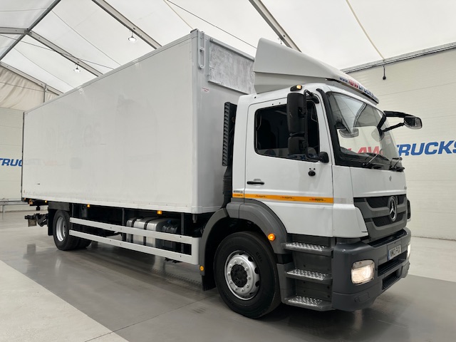 Mercedes Axor 1824 Day Cab Box Van
