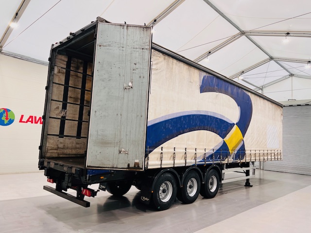 Cartwright Tri Axle 4.80m Curtainsider Trailer