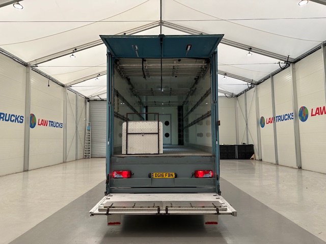 MAN TGS 26.360 6×2 Sleeper Cab Insulated Box Van