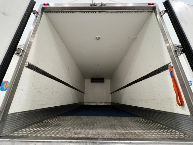 DAF CF 260 4×2 Day Cab Fridge Box