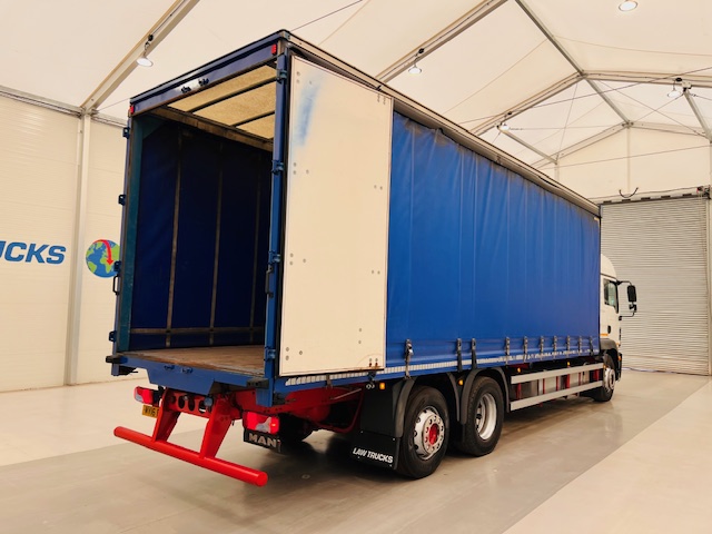 MAN TGS 26.340 6×2 Rear Steer Curtainsider