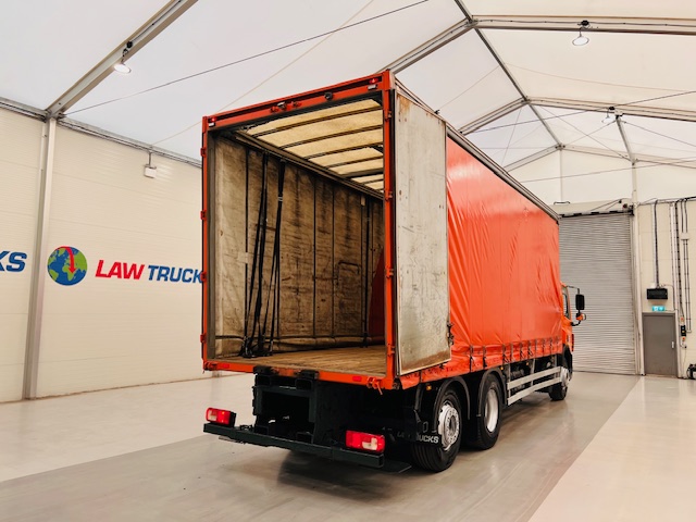 DAF CF75 310 6×2 Rear Lift Day Cab Curtainsider