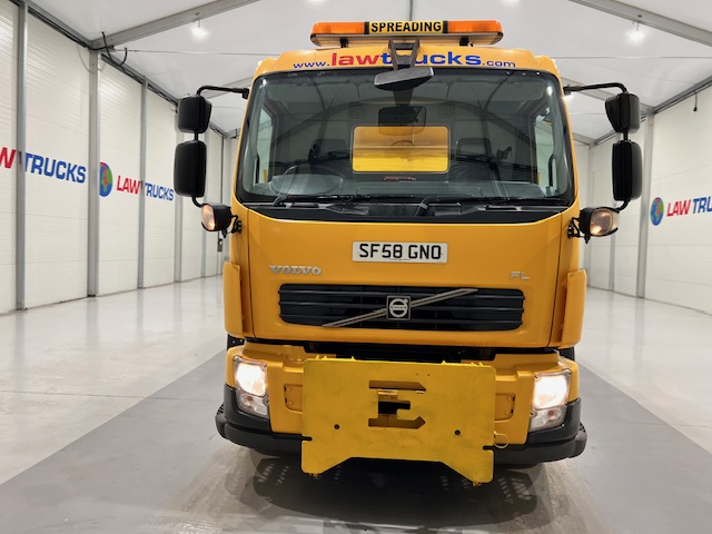 Volvo FE 240 4×2 Day Cab Gritter