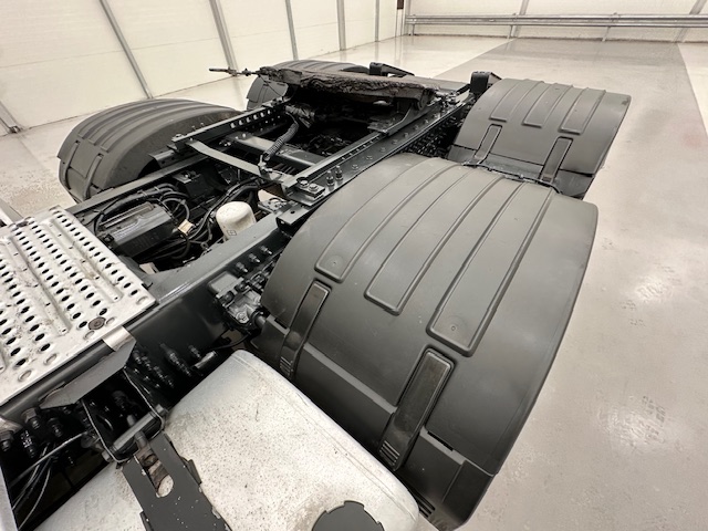 Volvo FH 500 6×2 Midlift Tractor Unit